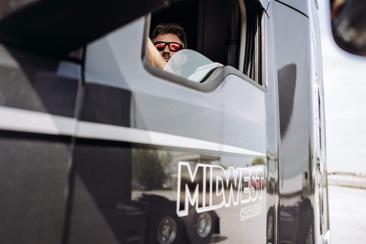 Midwest Carriers Truck Driver